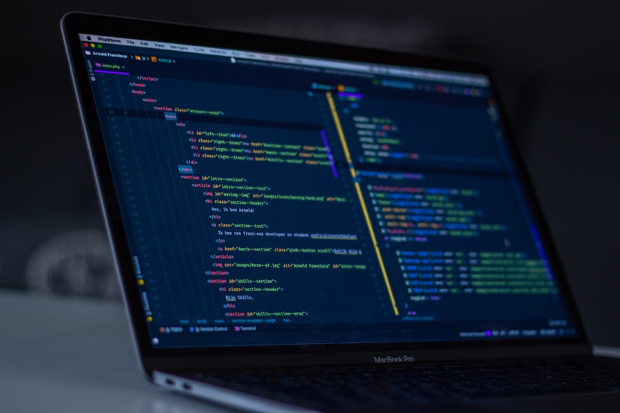 Programmcode auf einem Laptop-Bildschirm